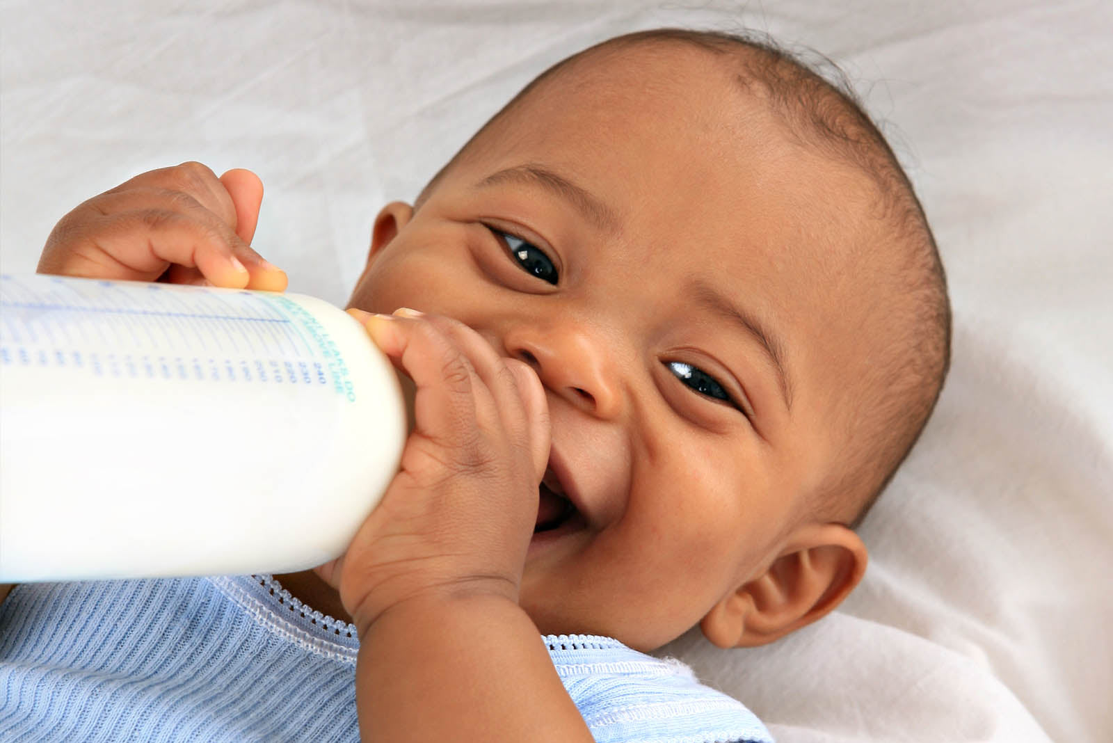 Baby formula & bottle-feeding for babies