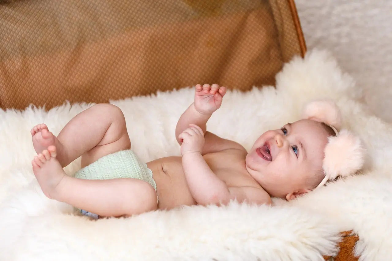 5 adorable ways to make your baby laugh!